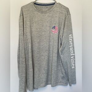 Vineyard Vines men’s performance long sleeve tee